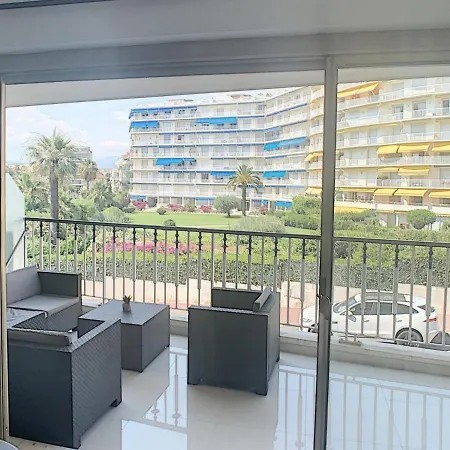 Studio Renove Sur Croisette Avec Terrasse, Clim Et Wi-fi - Fr-1-470-50 Apartment *