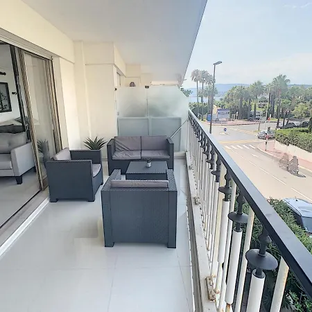 Studio Renove Sur Croisette Avec Terrasse, Clim Et Wi-fi - Fr-1-470-50 Apartment *